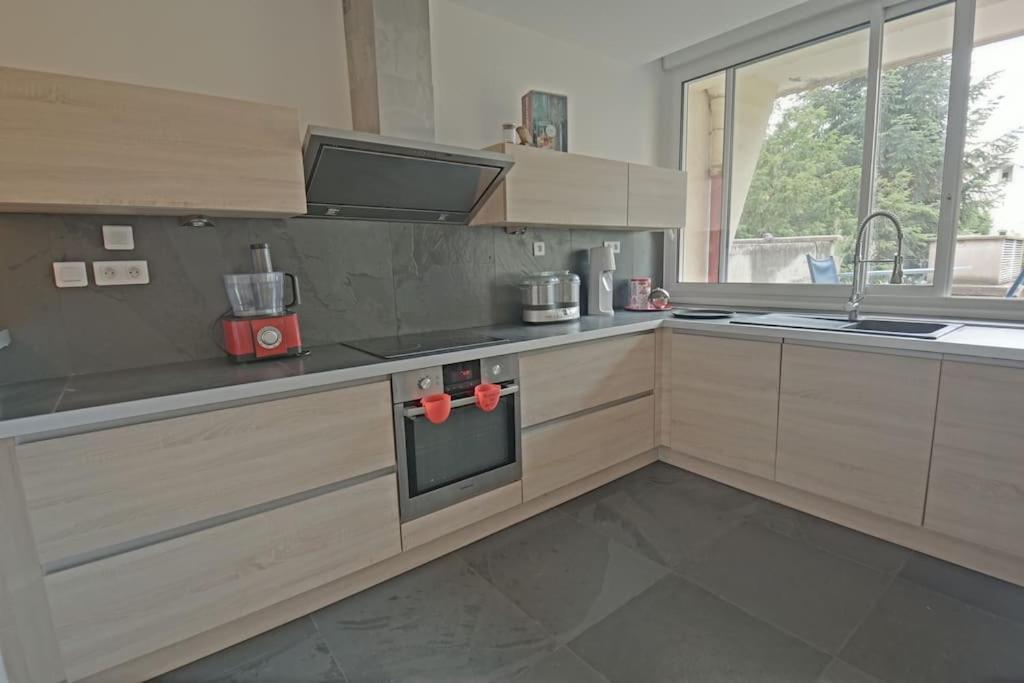 Appartement Esprit Loft Coeur Monplaisir Лион Экстерьер фото